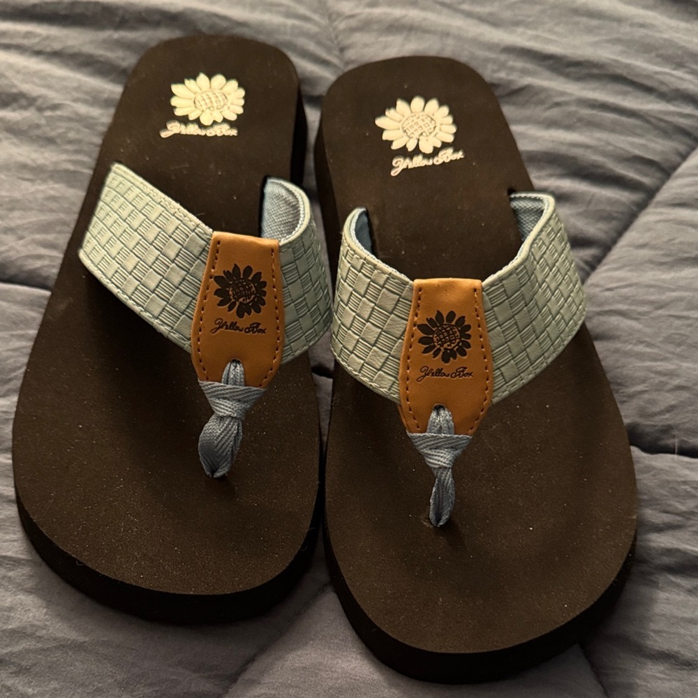 Yellow box  Brown and Blue Sandal Duo - Picture 7 of 8